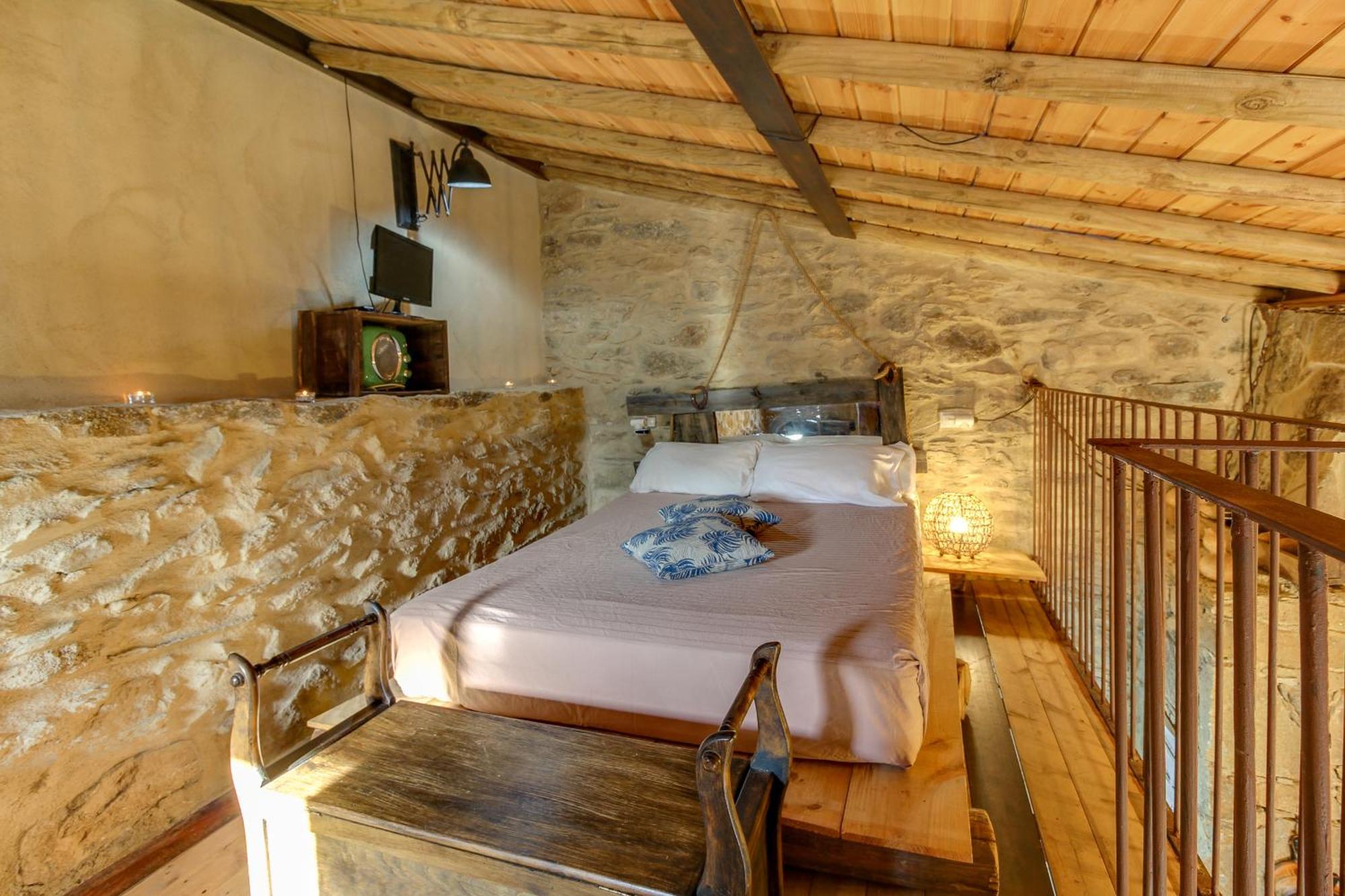 Camino De Hierro Villa Bermellar Ngoại thất bức ảnh